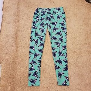 OS LuLaRoe dolphin/orca leggings